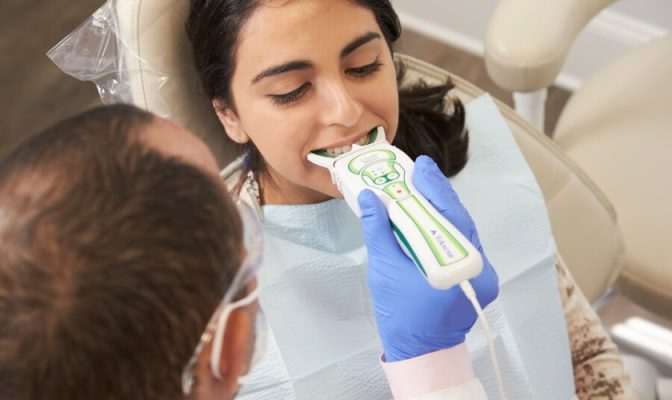 Khách hàng thoải mái khi ứng dụng hệ thống thẩm định phân tích khớp cắn T-scan