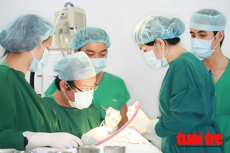 Ts.Bs Võ Văn Nhân vì những nụ cười không bao giờ tắt