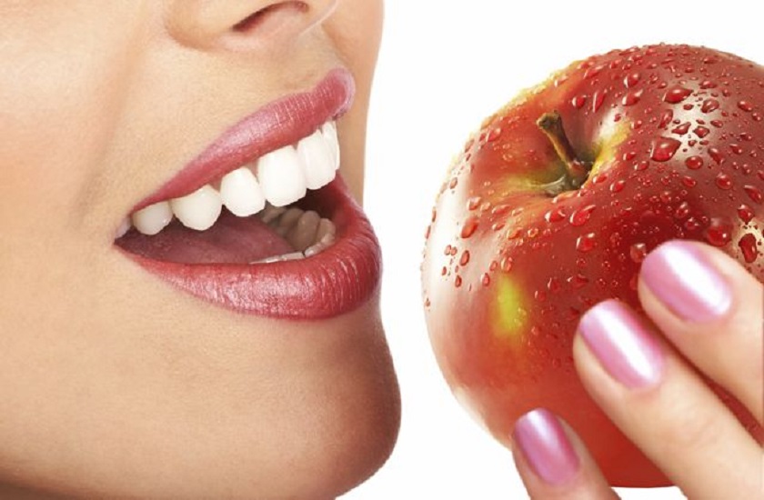 Trồng răng Implant giúp phục chức năng nhai cắn thức ăn