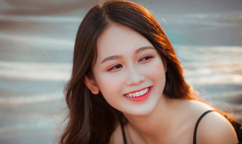 Trồng răng khểnh - Công nghệ thẩm mỹ thu hút giới trẻ hiện nay