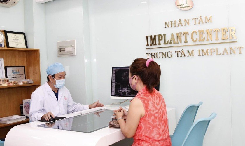Tuân thủ các hướng dẫn của bác sĩ sau khi cắm trụ răng implant