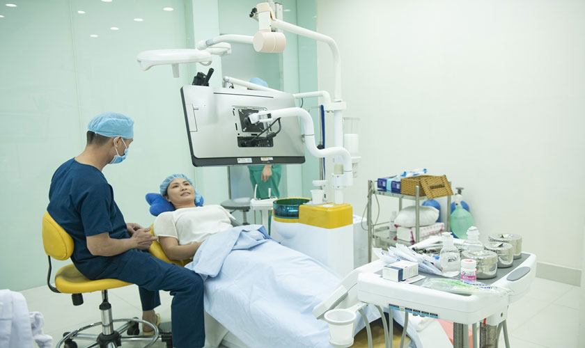 Tái khám định kì và liên hệ với bác sĩ khi cần thiết