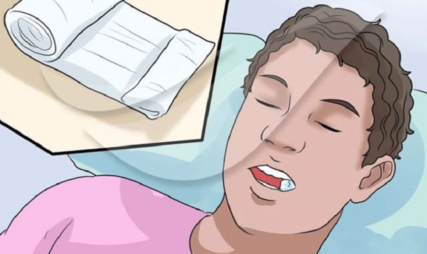 Cắn gạc sau phẫu thuật để cầm máu