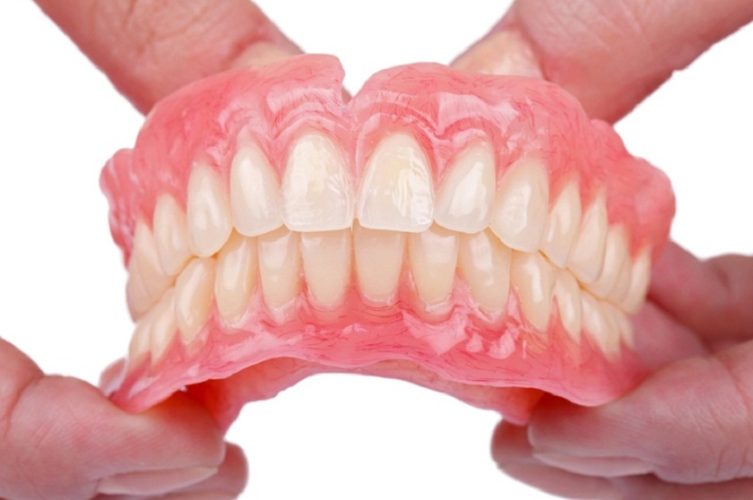 Hàm giả tháo lắp