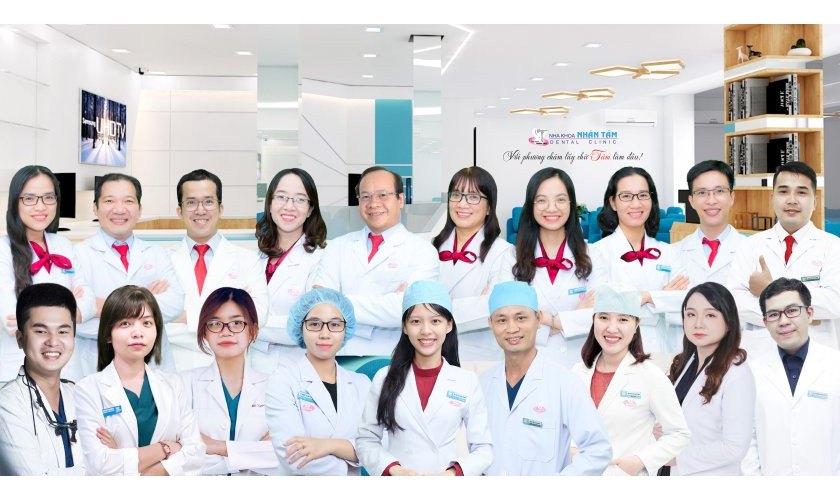 Đội ngũ bác sĩ tại Implant Center với kinh nghiệm nhiều năm trong cấy ghép implant