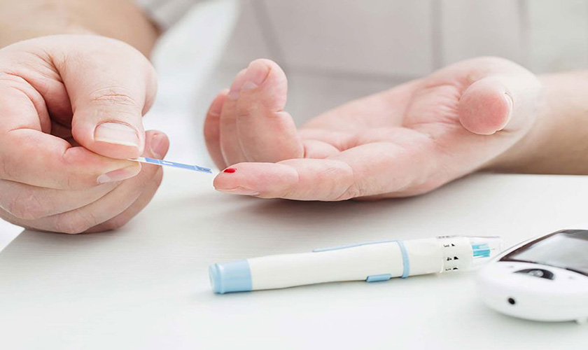 Lưu ý khi trồng răng Implant cho người bị bệnh tiểu đường