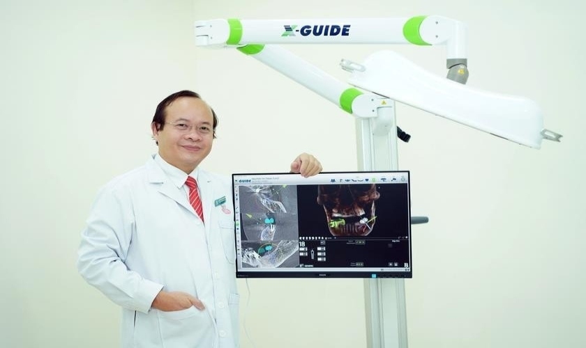 Tiến sĩ, Bác sĩ Võ Văn Nhân - Chuyên gia cấy ghép Implant trên 25 năm kinh nghiệm