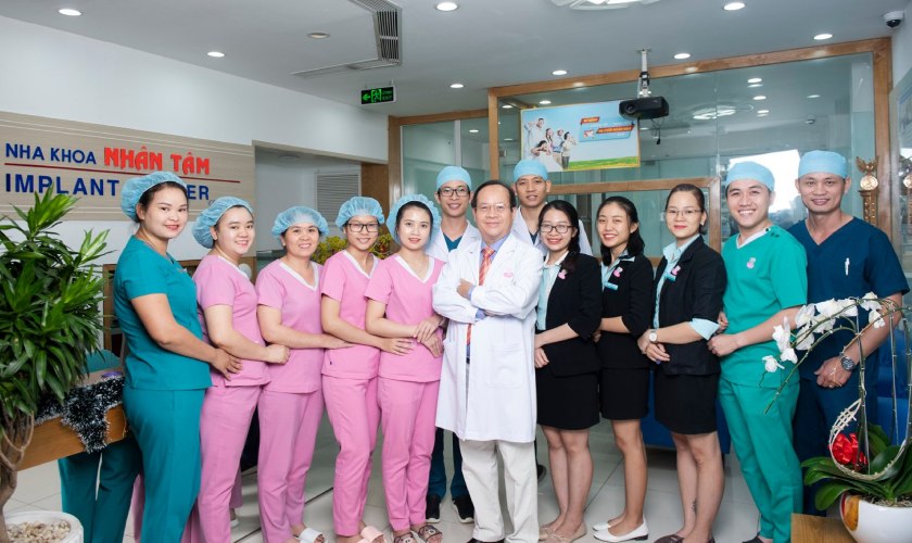 Đội ngũ Y bác sĩ Implant Center