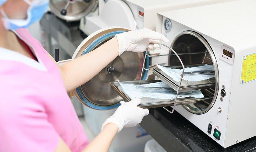 Implant Center- Tiêu chuẩn vô trùng trong trồng răng Implant luôn được chú trọng hàng đầu