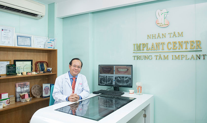 Tiến sĩ, Bác sĩ Võ Văn Nhân - Chuyên gia phục hình răng Implant hàng đầu Việt Nam