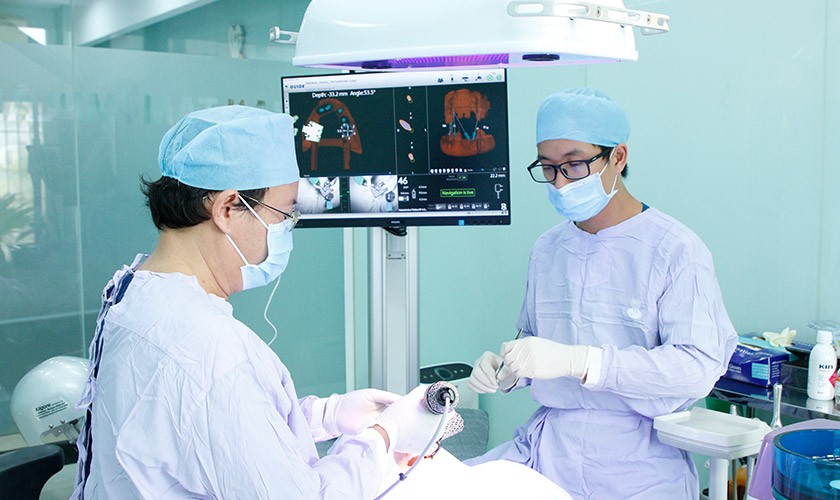 Công nghệ định vị X-Guide đã được ứng dụng thành công tại Implant Center